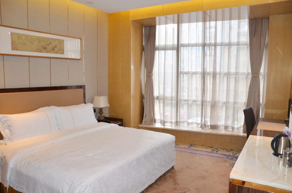 Beijing Palace International Hotel Room photo